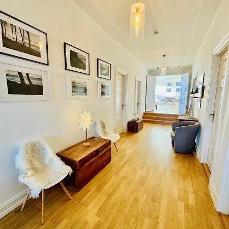 Apartment Berringer, Captainsroom, Direkt An Der Promenade Rostock