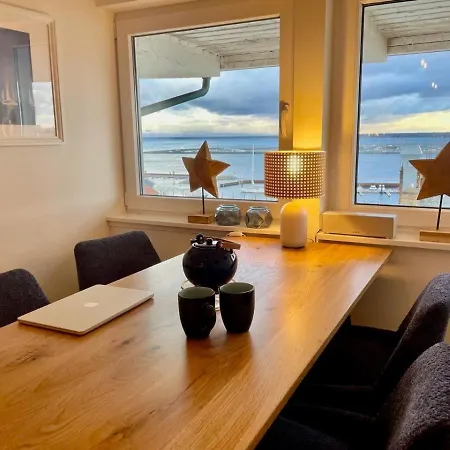 Apartment Berringer, Captainsroom, Direkt An Der Promenade Rostock