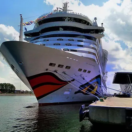 דירה Berringer, Captainsroom, Direkt An Der Promenade רוסטוק