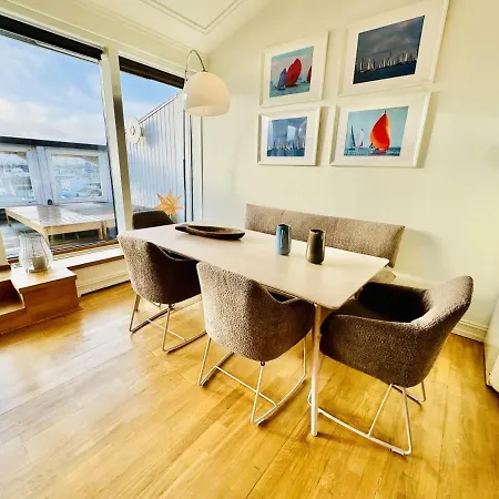 Berringer, Captainsroom, Direkt An Der Promenade דירה רוסטוק