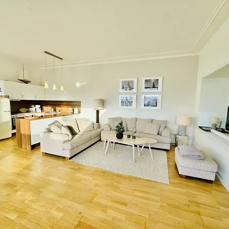 Berringer, Captainsroom, Direkt An Der Promenade *